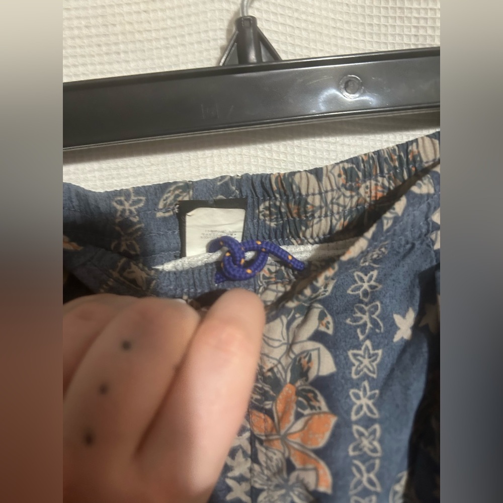 Men’s Patagonia swim trunks/shorts - Picture 6 of 9